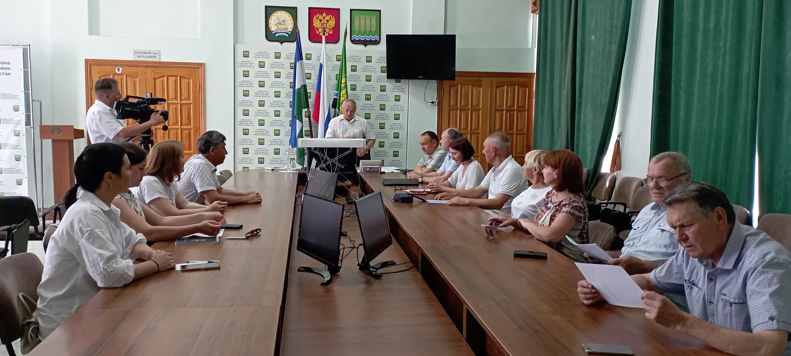 На повестке дня важные вопросы