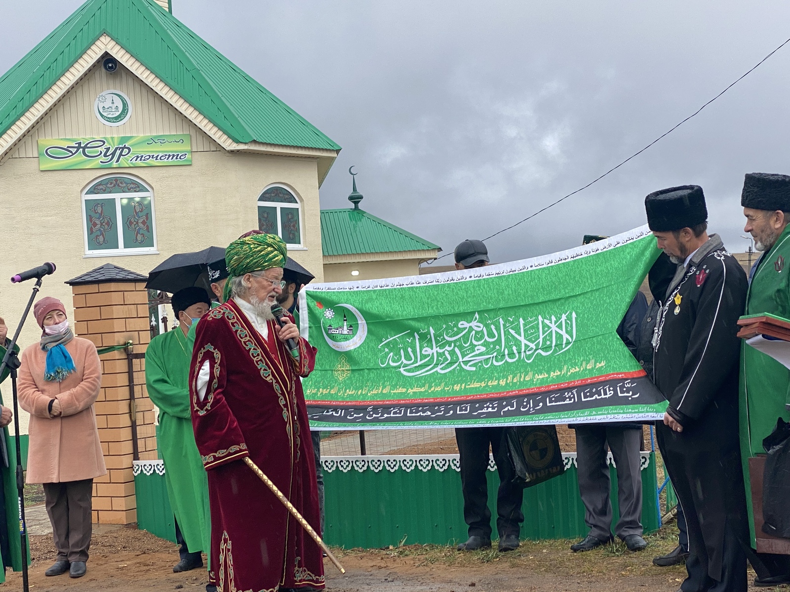 В д. Аканеево сегодня прошло торжественное открытие мечети «НУР»