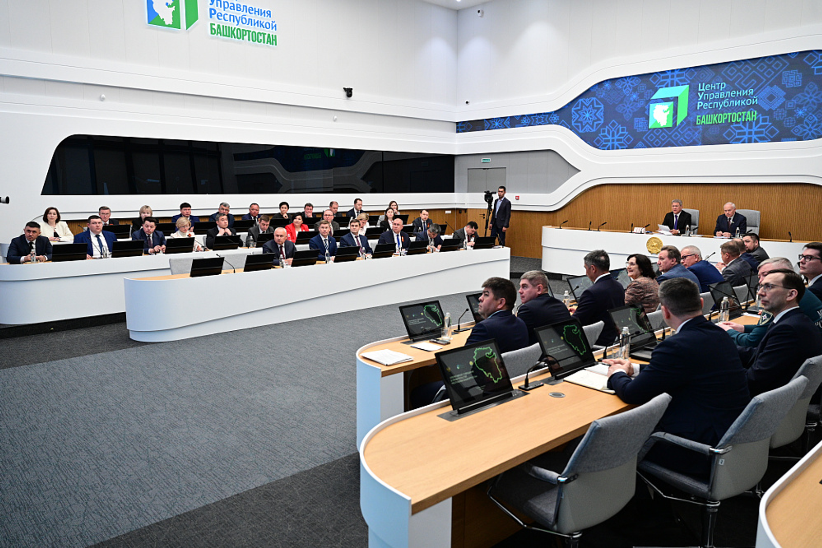 Хабиров поручил главам муниципалитетов уделить особое внимание организации 9 мая