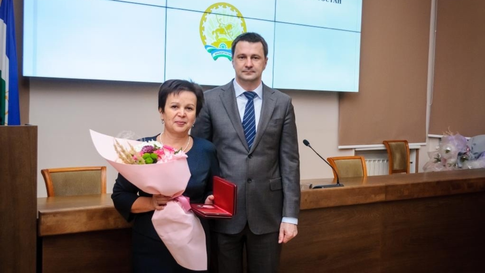 23 ноября в Министерстве здравоохранения Республики Башкортостан прошла церемония вручения наград медицинским работникам отрасли, в числе которых и дюртюлинцы