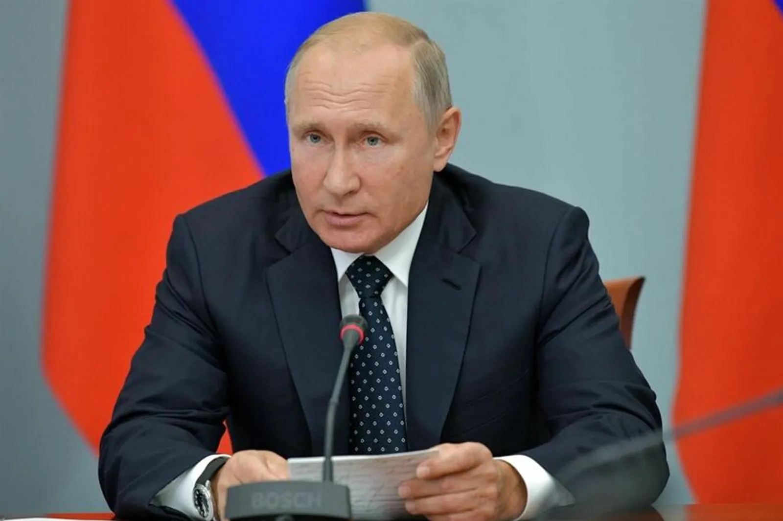 Путин поручил создать оргкомитет по председательству России в ШОС